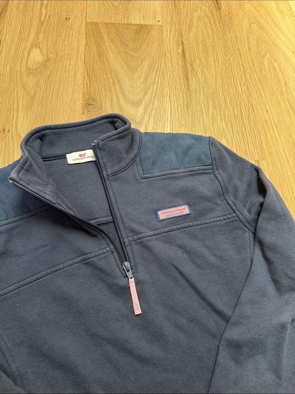 Vineyard Vines Dark Navy Quarter-Zip Pullover with Shoulder Panels - women med